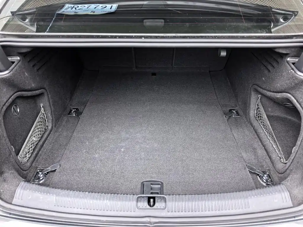 Audi A4L 2021 — фото 18