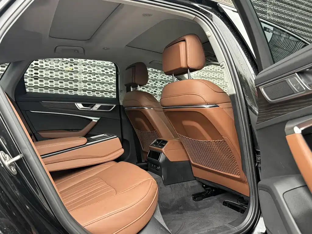 Audi A6L 2023 — фото 12