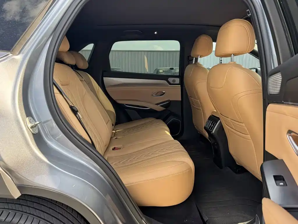 BYD Song L DM-i 2024 — фото 14