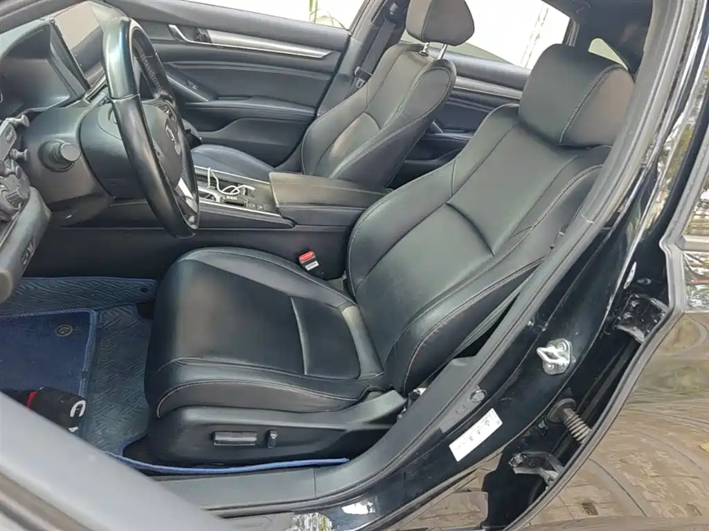 Honda Inspire 2021 — фото 15