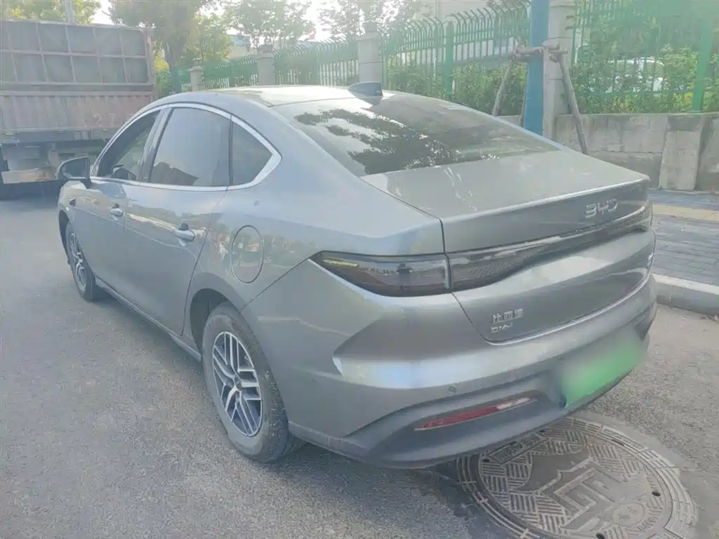 BYD Seal 05 DM-i 2025 — фото 5