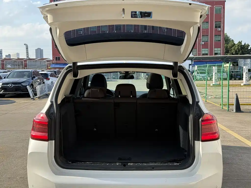 BMW iX3 2021 — фото 17