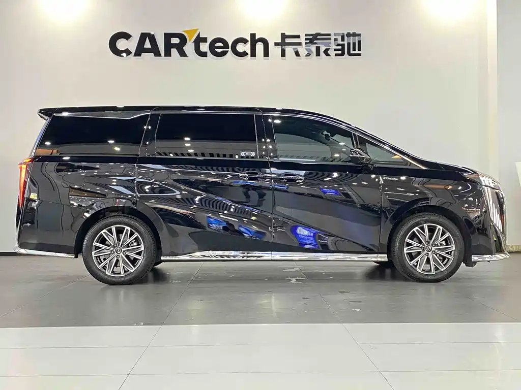 GAC Motor Trumpchi M8 2025 — фото 20