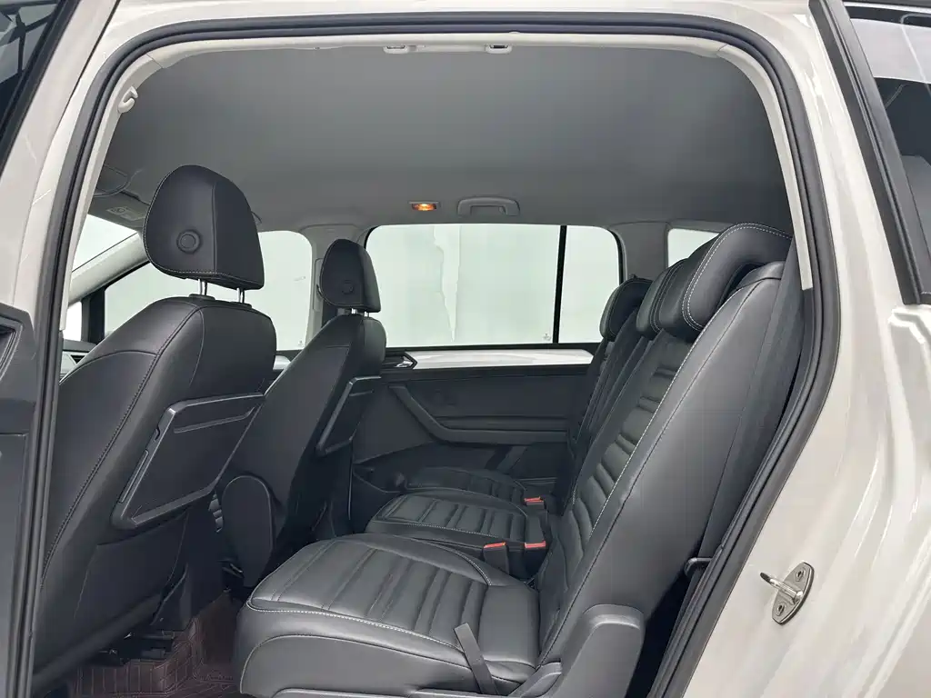Volkswagen Touran 2024
