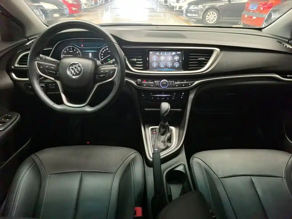 Buick Excelle 2019 — фото 10