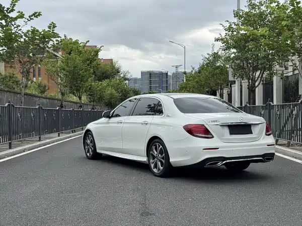 Mercedes-Benz E-Class 2020