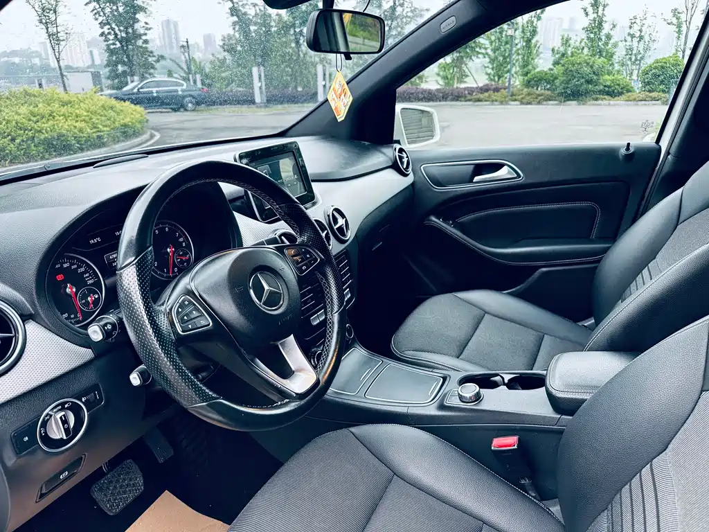 Mercedes-Benz B-Class 2015 — фото 12