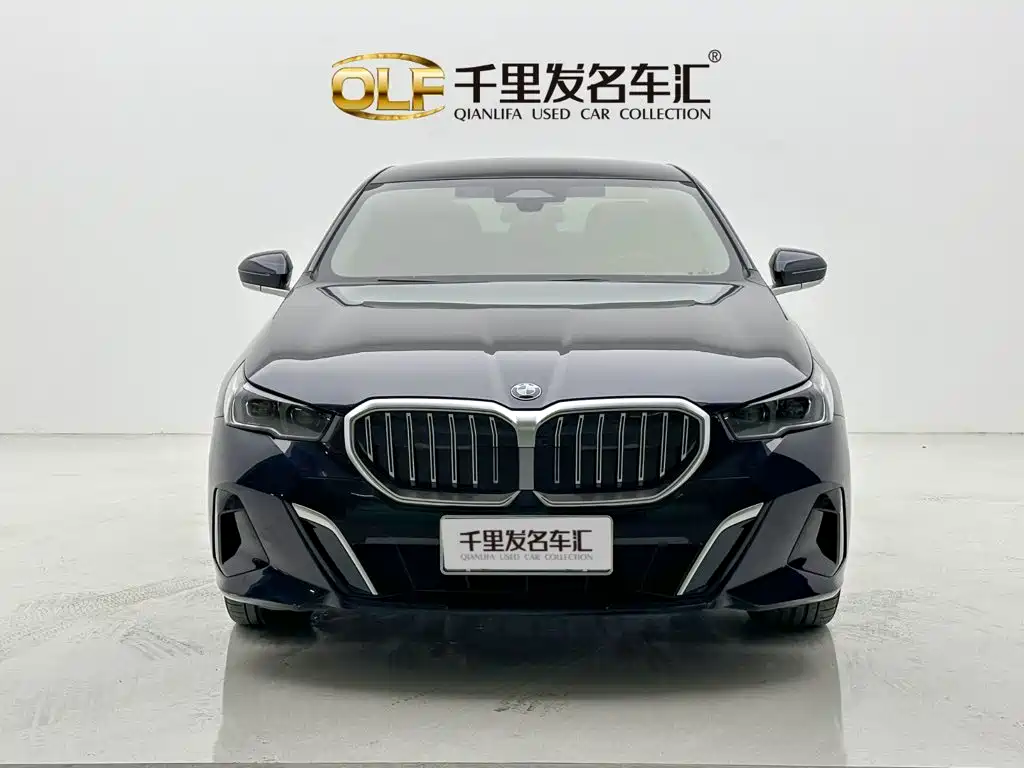 BMW 5 Series 2025