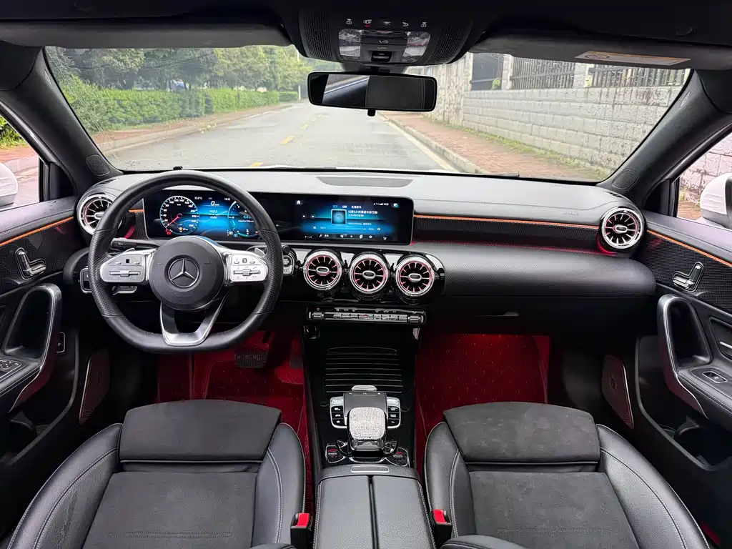 Mercedes-Benz A-Class 2020 — фото 8