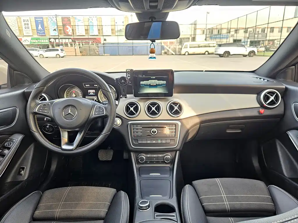 Mercedes-Benz CLA 2016 — фото 16