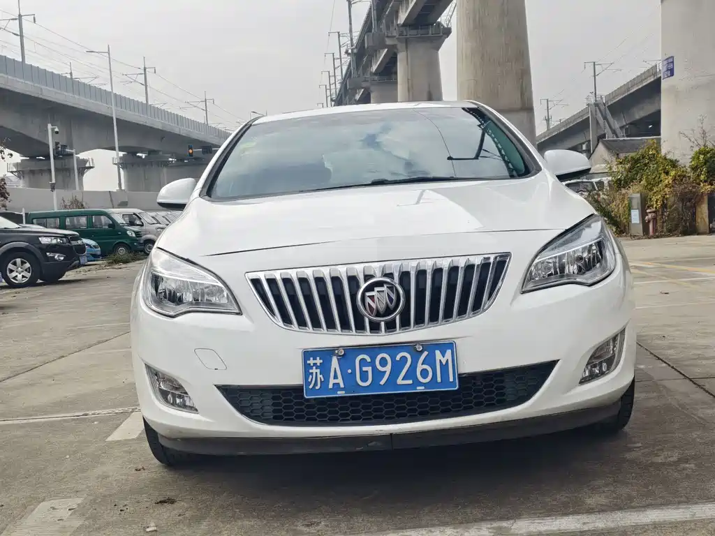 Buick Excelle 2014 — фото 13
