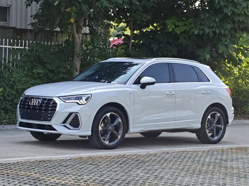 Audi Q3 2022