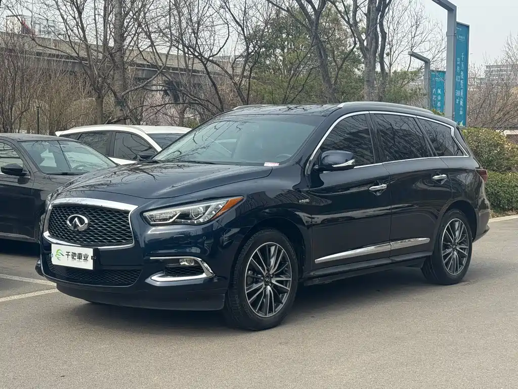 Infiniti QX60 2018 — фото 1