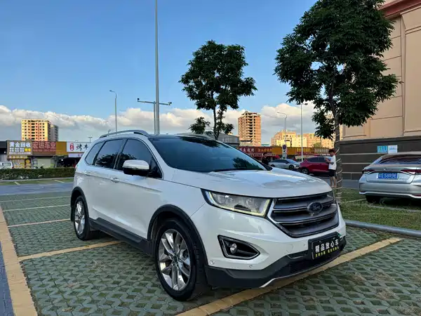 Ford Edge 2015