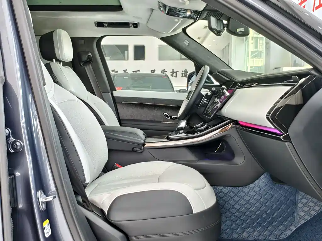 Land Rover Range Rover Sport 2023 — фото 5
