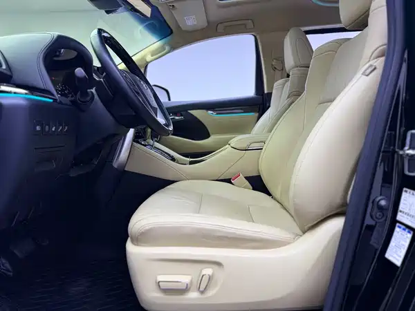 Toyota Alphard 2023
