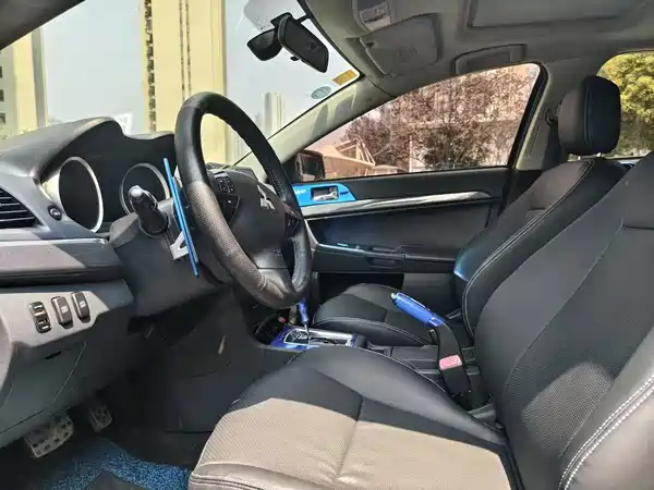 Mitsubishi Lancer EX 2010