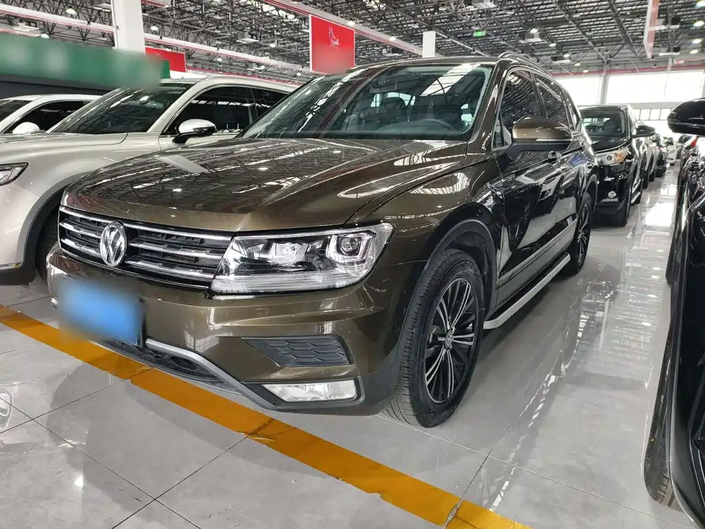 Volkswagen Tiguan L 2020 — фото 2