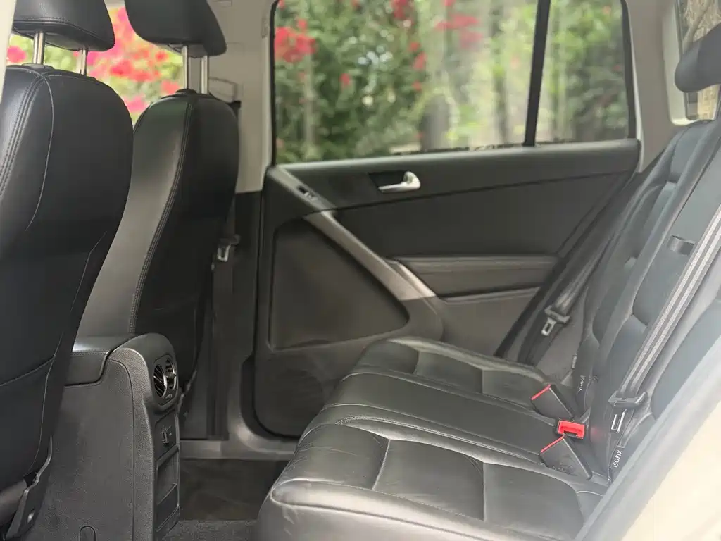 Volkswagen Tiguan 2011
