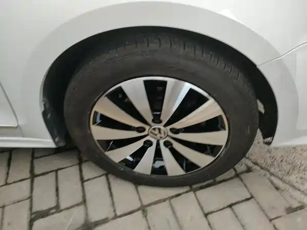 Volkswagen Sagitar 2018