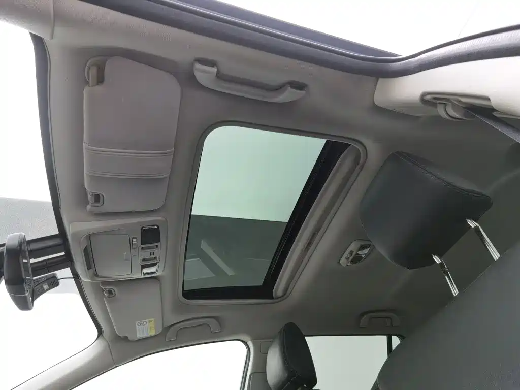 Subaru Outback 2016 — фото 14