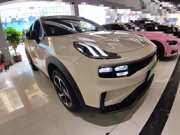 Lynk & Co 06 2023