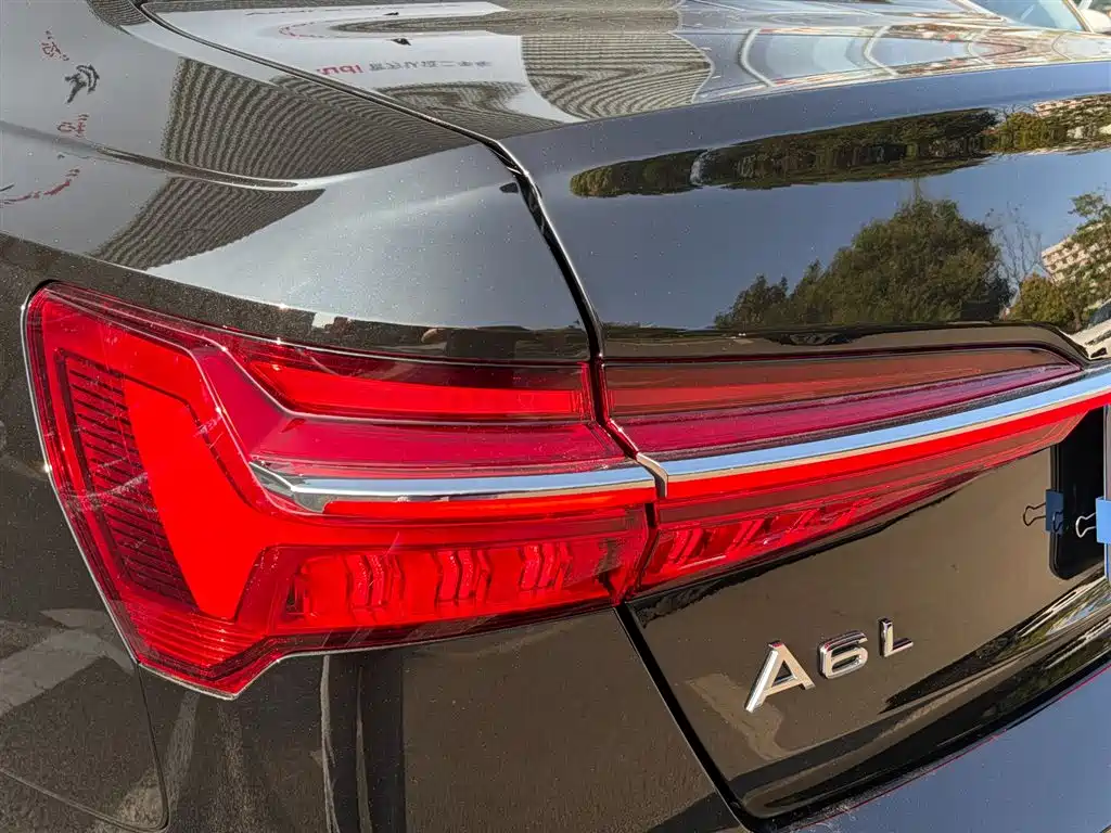 Audi A6L 2025 — фото 30