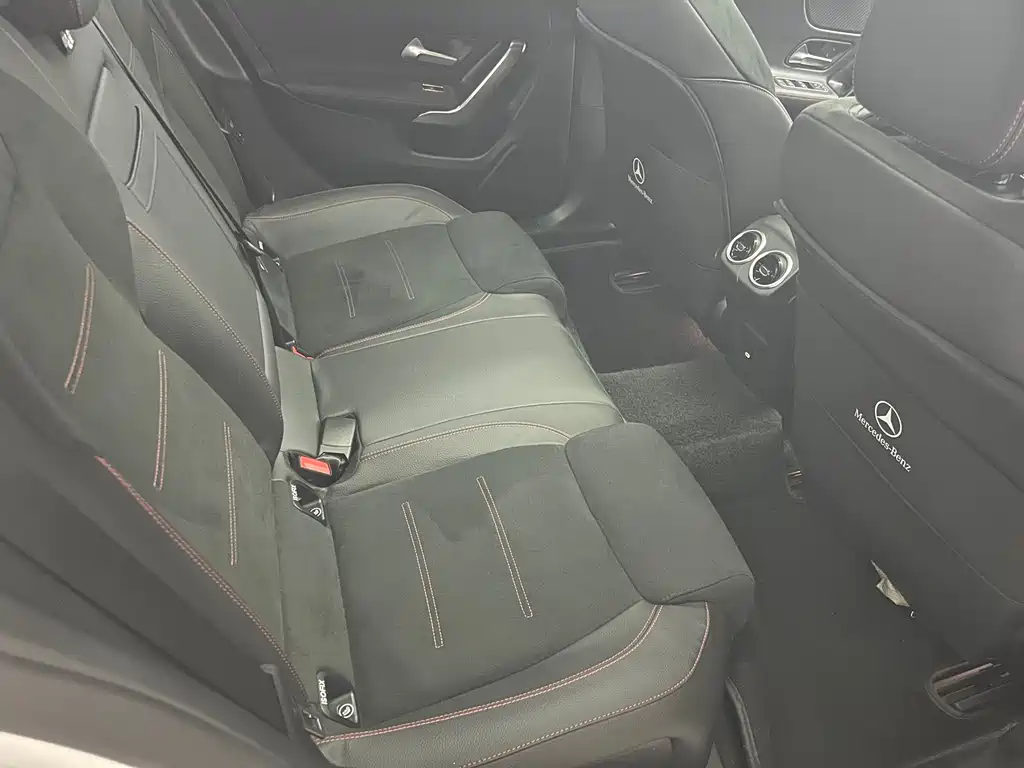 Mercedes-Benz A-Class 2023 — фото 8