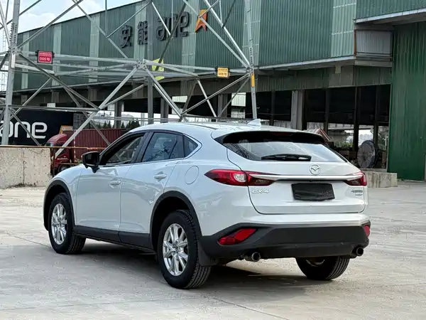 Mazda CX-4 2016