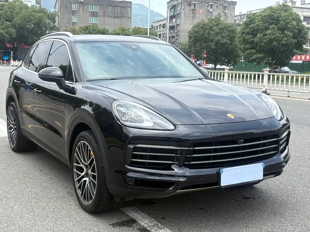 Porsche Cayenne 2019 — фото 3