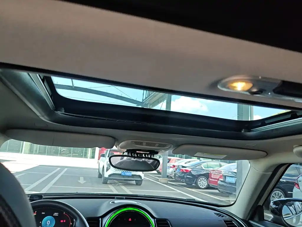 MINI Clubman 2021 — фото 14