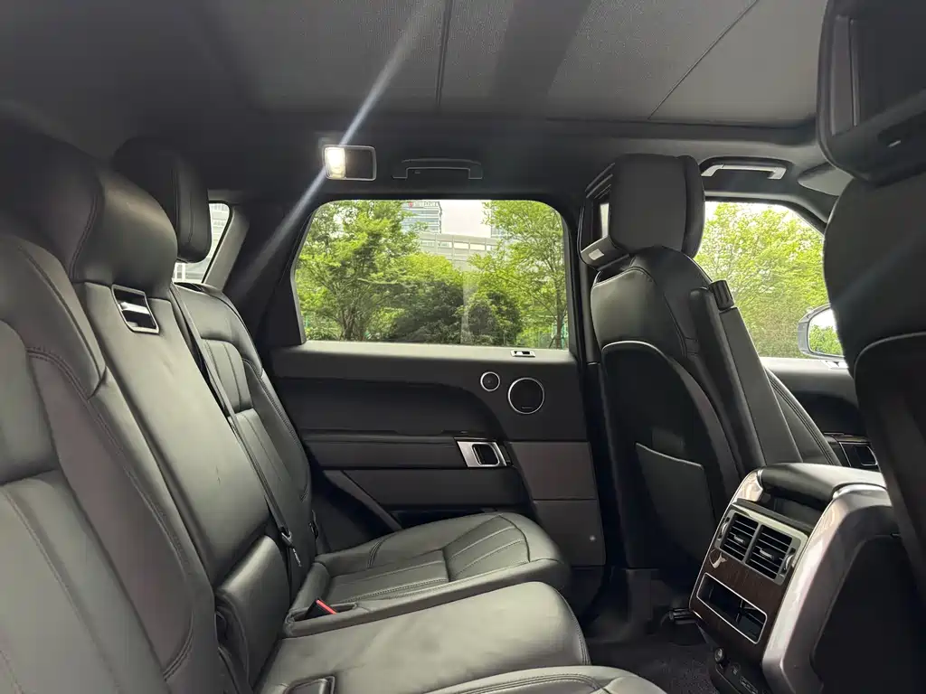 Land Rover Sport PHEV 2019 — фото 17