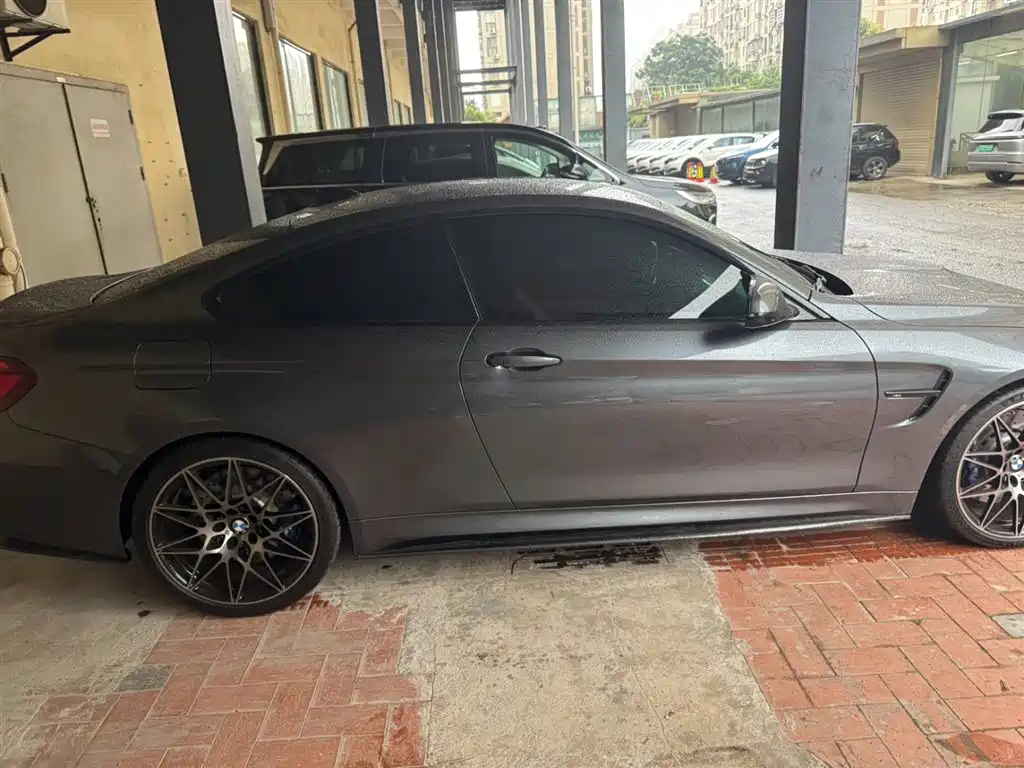 BMW M4 2019