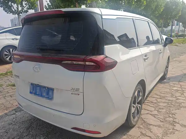 GAC Trumpchi M6 2022