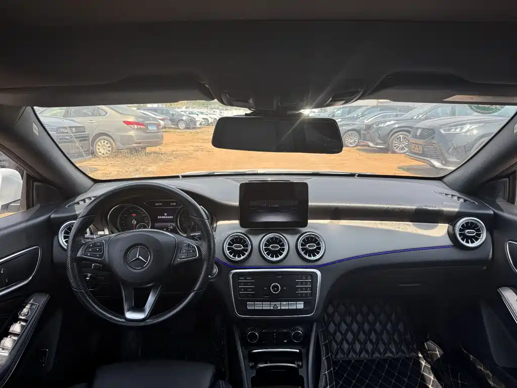 Mercedes-Benz CLA 2018 — фото 13