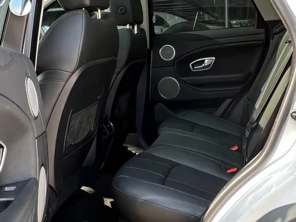Land Rover Evoque 2018 — фото 10