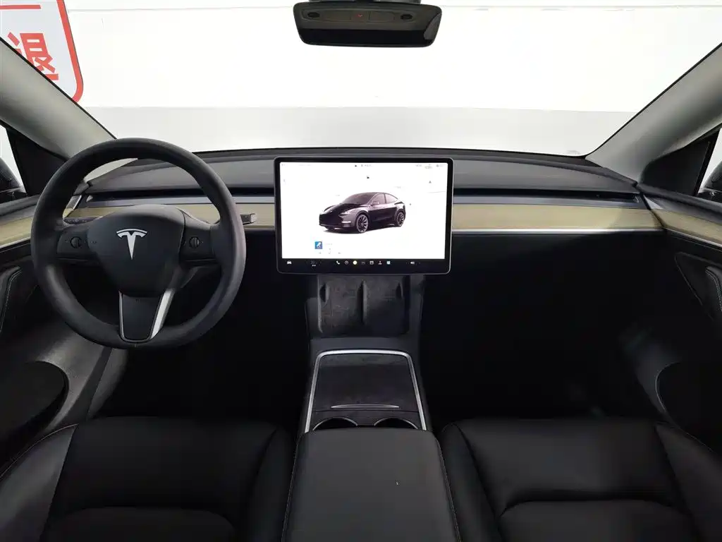 Tesla Model Y 2023 — фото 5