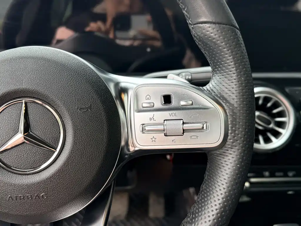 Mercedes-Benz A-Class 2022 — фото 17