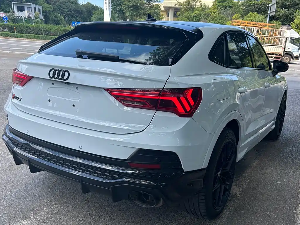 Audi Q3 Sportback 2020 — фото 10