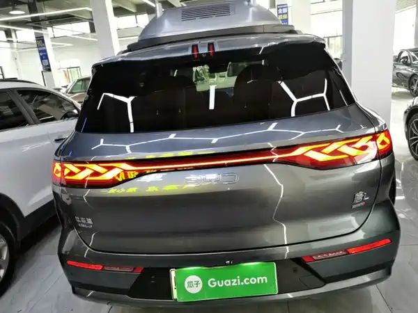 BYD Tang L 2025