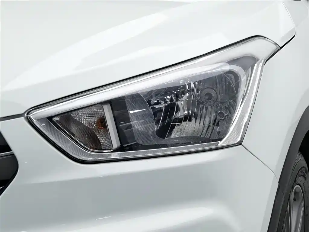 Hyundai ix25 2016 — фото 7