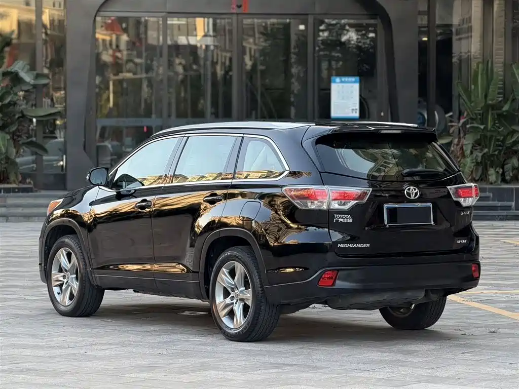 Toyota Highlander 2016 — фото 5