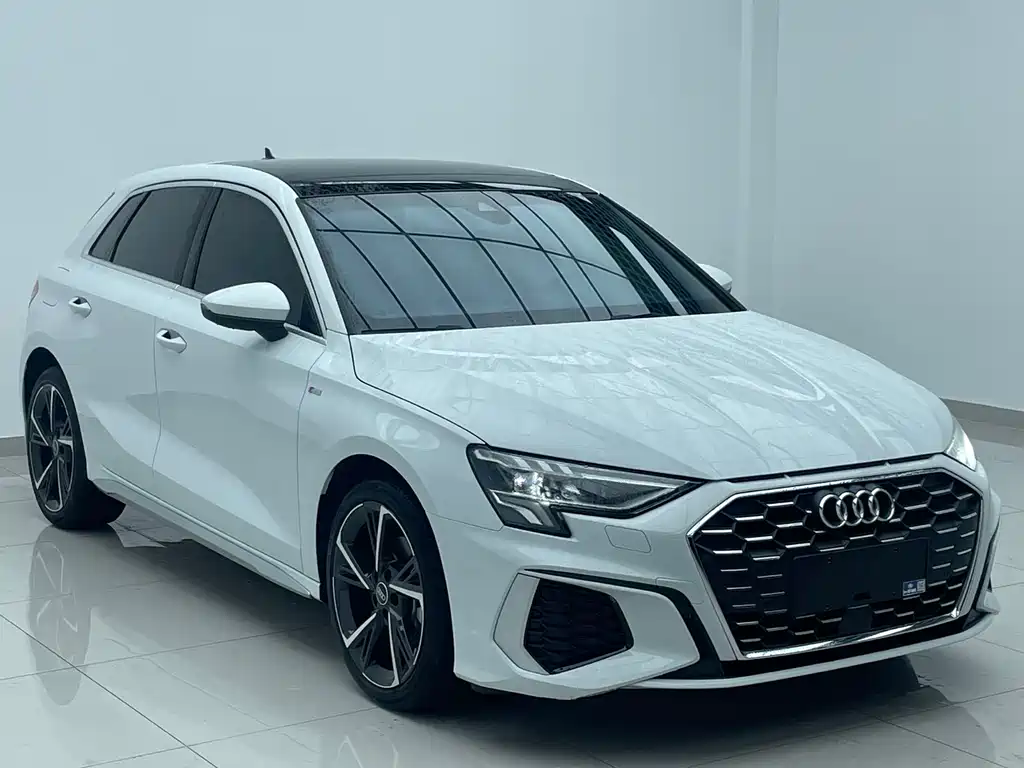 Audi A3 2022 — фото 2