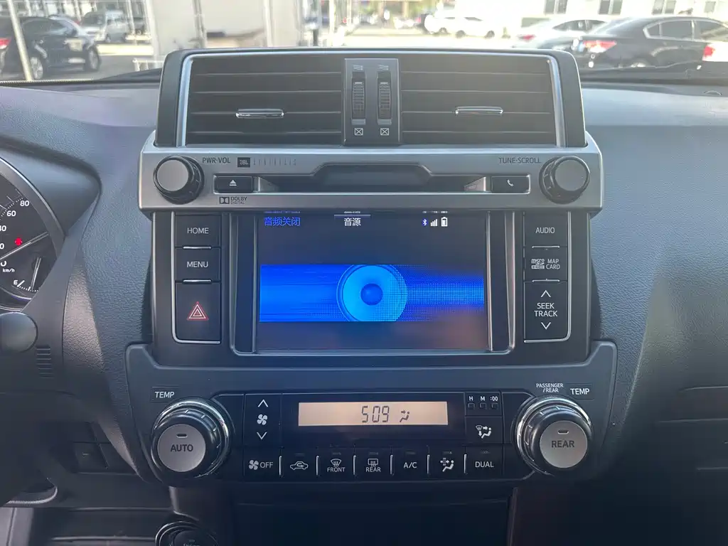 Toyota Prado 2016 — фото 13