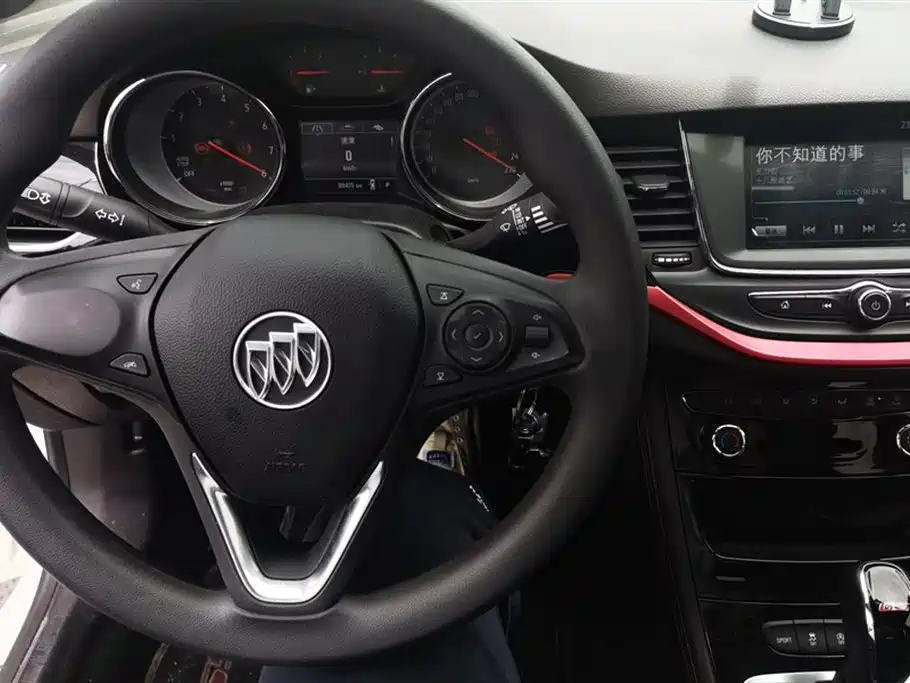 Buick Verano 2018 — фото 12