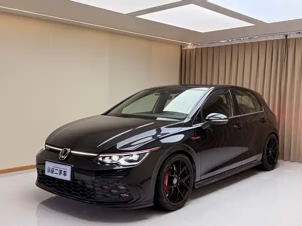 Volkswagen Golf GTI 2021