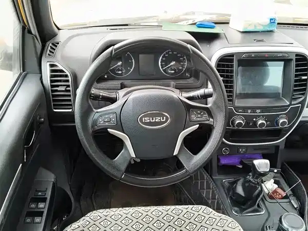 Isuzu T17 2021