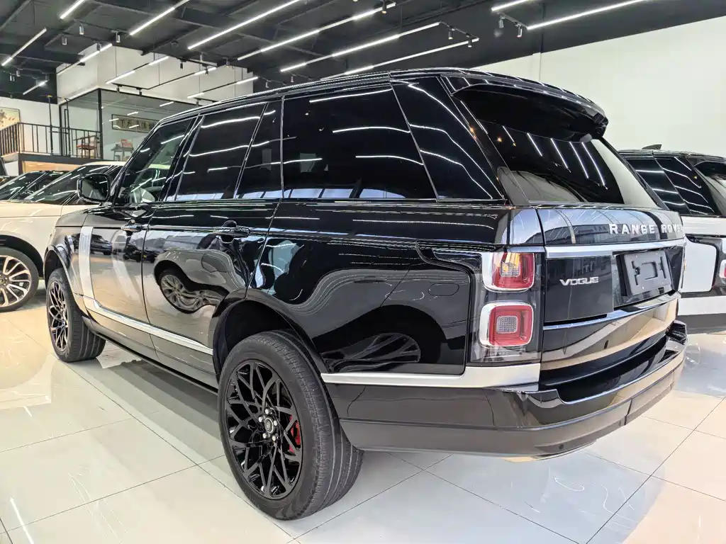 Land Rover Range Rover 2020 — фото 2