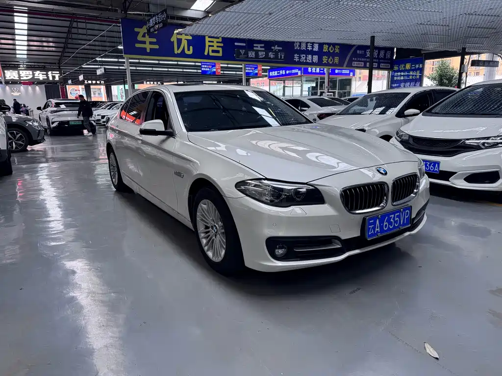 BMW 5 Series 2015 — фото 3