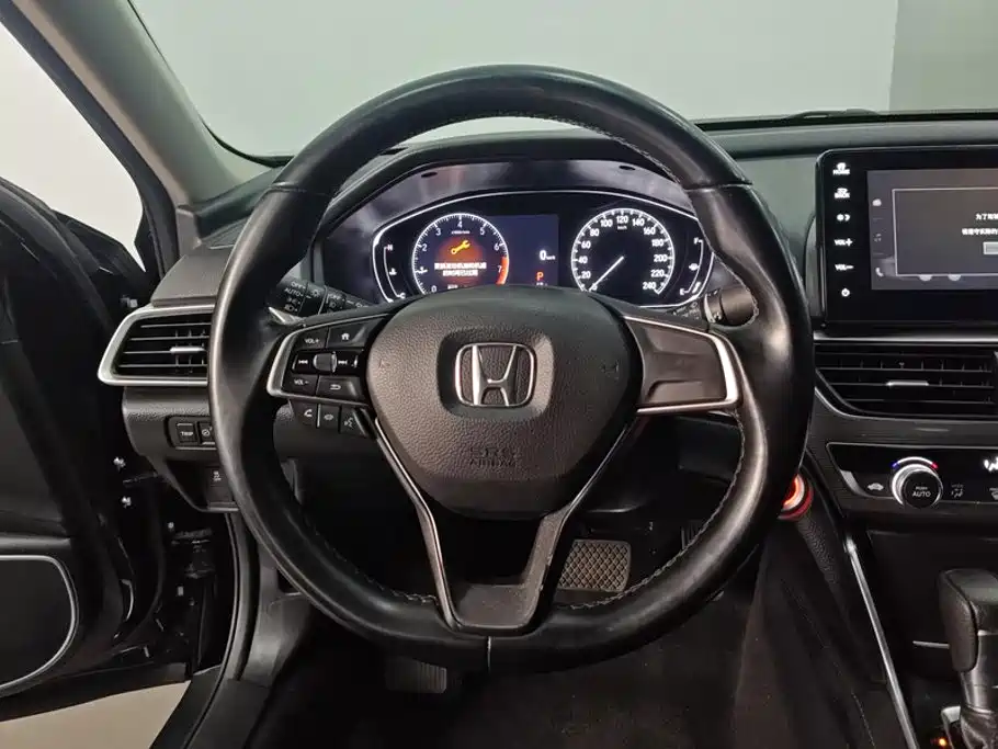 Honda Accord 2022 — фото 15